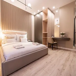 https://karoly-boutique-suites-best-location-by-bqa.inbudapesthotels.com